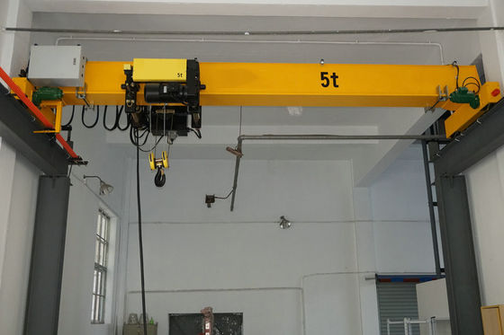 Pont roulant aérien simple de poutre du style Q235B d'euro pour le garage IP54