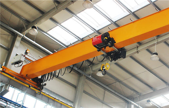 Grue simple standard 6m-24m de pont en poutre de marché des changes de Ton Eot Crane de la CE 3 se soulevant