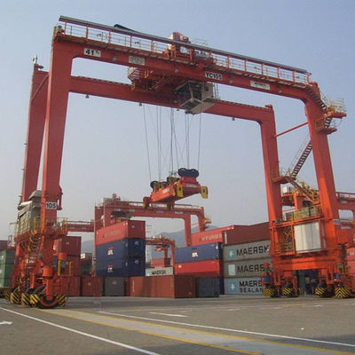 La haute en caoutchouc de la grue de portique de pneu de RTG 50ton écartent les jambes le transporteur