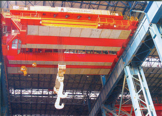 Usine sidérurgique Crane Ceiling Moving de pont s'appliquer au travail de levage d'aciérie